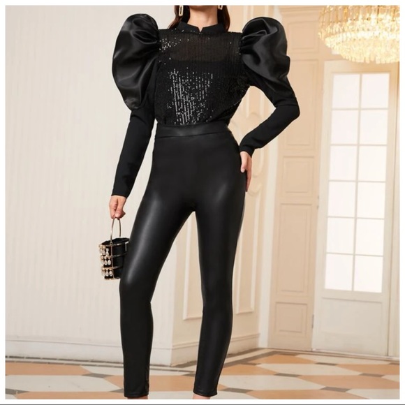 🎁 The Fotina Black Sequin Dramatic Tulle Sleeve Top - Picture 4 of 6